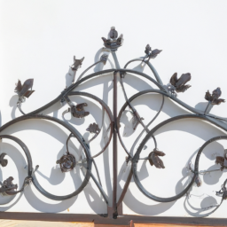 Grilles et Portails en Fer Forgé : Harmonie entre Tradition et Modernité Tende